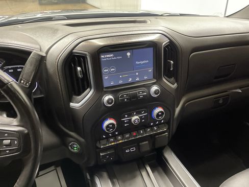 Used 2021 GMC Sierra 1500 AT4 w/ AT4 Premium Package AWD/4WD image 28