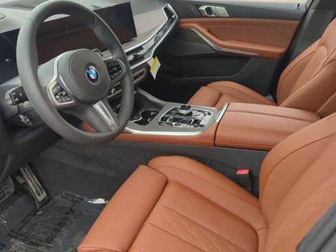 Used 2026 BMW X7 xDrive40i w/ M Sport Package AWD/4WD image 16