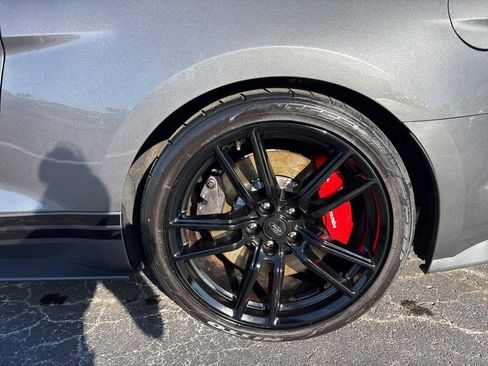 Used 2021 Ford Mustang Shelby GT500 w/ Technology Package image 10