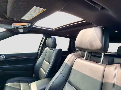 Used 2021 Jeep Grand Cherokee Limited w/ Premium Lighting Group image 28