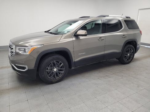 Used 2019 GMC Acadia SLT image 2