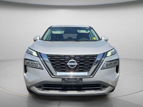 Used 2023 Nissan Rogue SV image 9