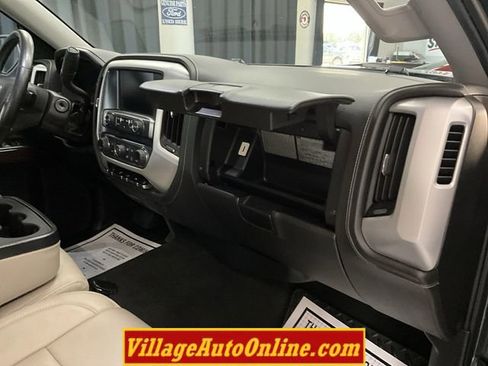 Used 2017 GMC Sierra 1500 SLE w/ SLE Value Package AWD/4WD image 37
