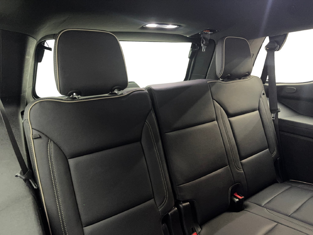 Used 2024 GMC Yukon SLT RWD image 45