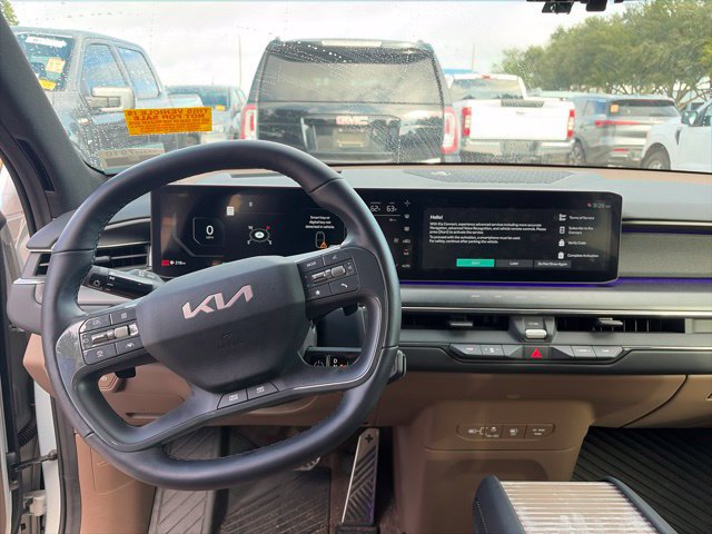 Used 2024 Kia EV9 GT-Line AWD/4WD image 11