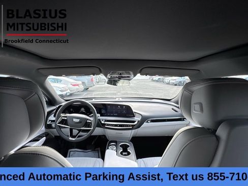 Used 2024 Cadillac Lyriq Sport image 21