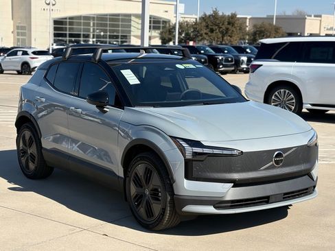 New 2026 Volvo EX30 Cross Country Ultra w/ Protection Package Premier image 4