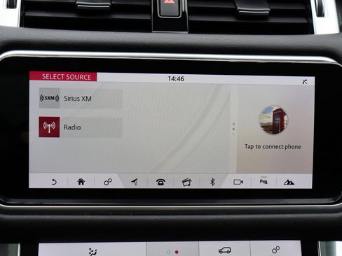 Used 2020 Land Rover Range Rover Sport SE image 35