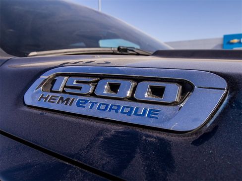 Used 2022 RAM 1500 Limited image 12