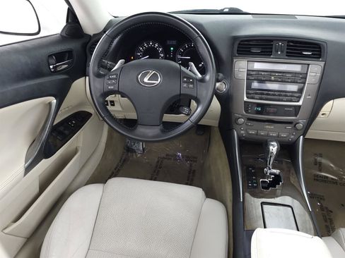 Used 2010 Lexus IS 250C image 14