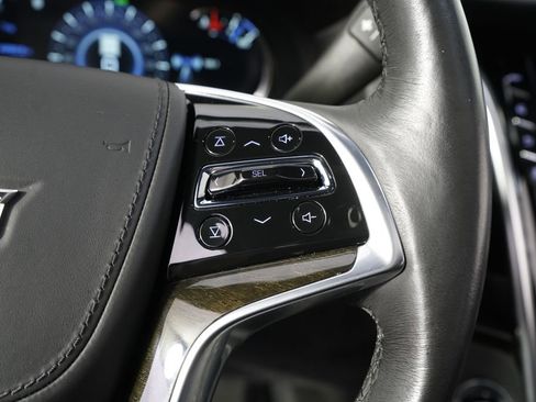 Used 2020 Cadillac Escalade Platinum AWD/4WD image 34