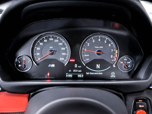 Used 2020 BMW M4 Coupe w/ Competition Package RWD image 9