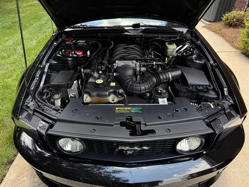 Used 2007 Ford Mustang GT RWD image 49