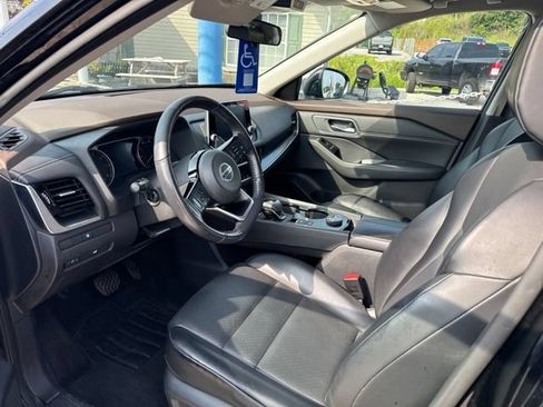 Used 2021 Nissan Rogue SV w/ Premium Package AWD/4WD image 38