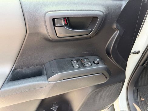 Used 2020 Toyota Tacoma SR w/ SX Package AWD/4WD image 20