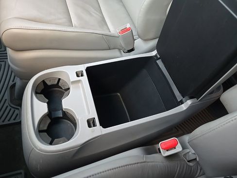 Used 2012 Honda Odyssey EX-L image 31