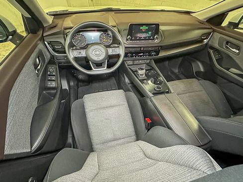 Used 2021 Nissan Rogue SV AWD/4WD image 13