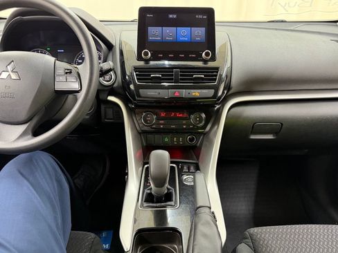 Used 2024 Mitsubishi Eclipse Cross LE AWD/4WD image 24