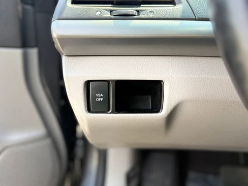 Used 2010 Honda Accord EX-L image 17