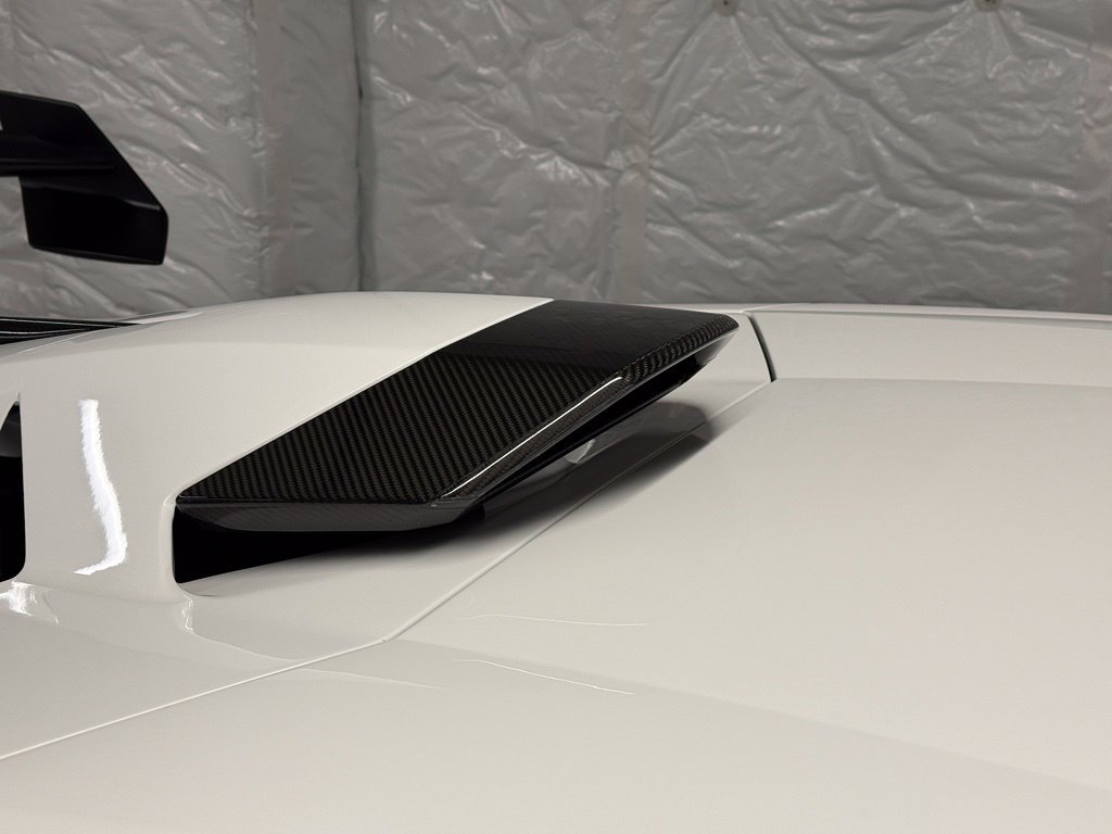 Used 2021 Lamborghini Huracan STO RWD image 27