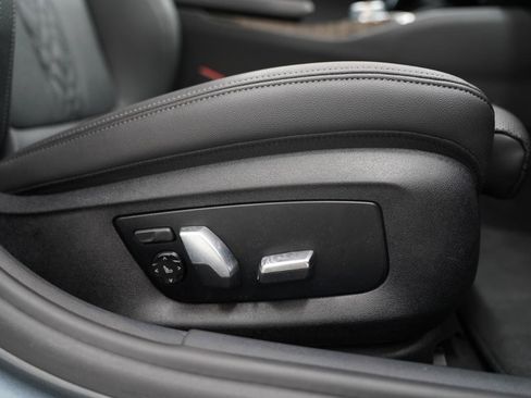 Used 2021 BMW 530i w/ Premium Package RWD image 33