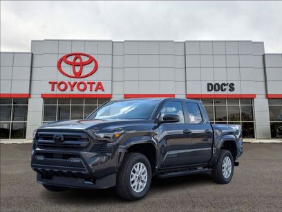 New 2025 Toyota Tacoma SR5