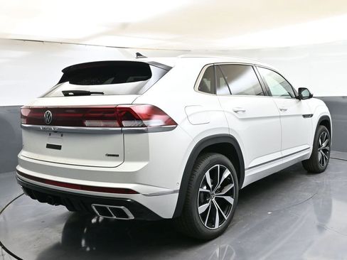 Used 2025 Volkswagen Atlas Cross Sport SEL Premium R-Line image 5