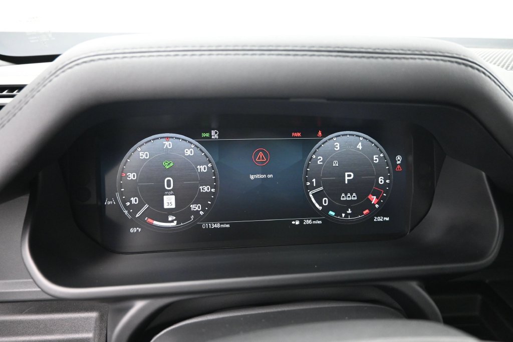 Used 2025 Land Rover Defender 110 S AWD/4WD image 8
