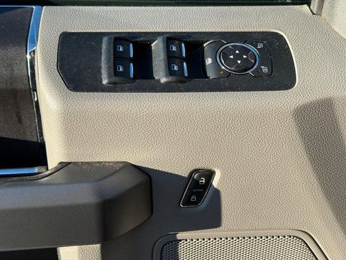 Certified 2018 Ford F150 XLT w/ FX4 Off-Road Package image 22