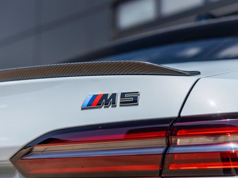 Used 2026 BMW M5 w/ Carbon Package AWD/4WD image 13