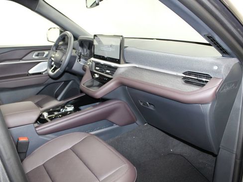 New 2026 Ford Explorer Platinum RWD image 30