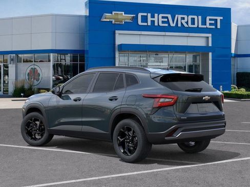 New 2026 Chevrolet Trax LT image 3