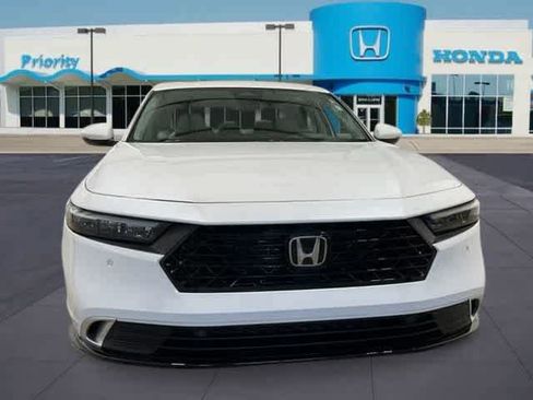 Used 2025 Honda Accord Touring image 10