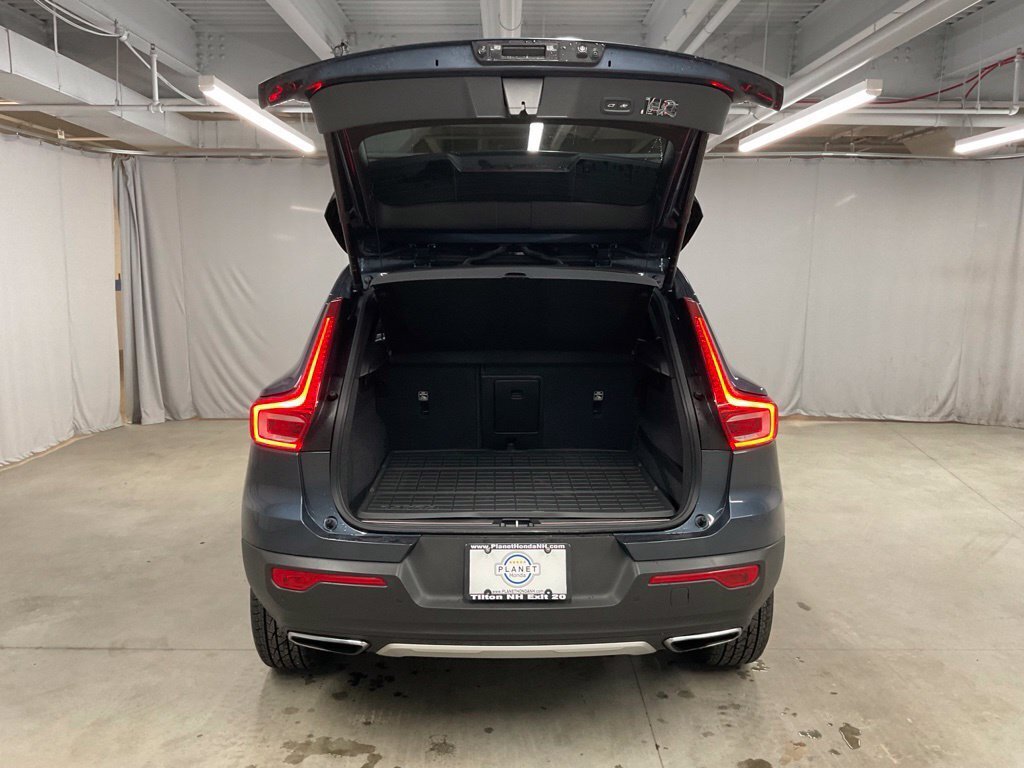 Used 2020 Volvo XC40 T5 Inscription w/ Protection Package Premier AWD/4WD image 11
