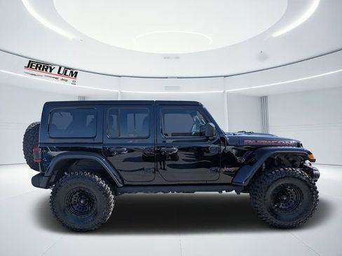 Used 2022 Jeep Wrangler Unlimited Rubicon w/ Steel Bumper Group AWD/4WD image 2