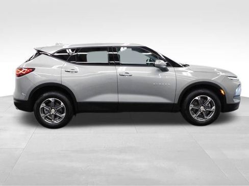Used 2024 Chevrolet Blazer LT image 11