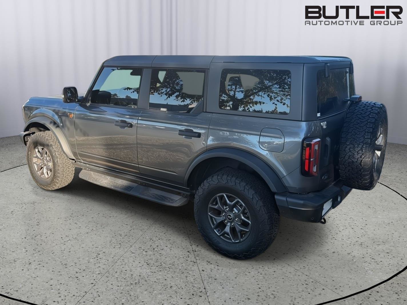 Certified 2025 Ford Bronco Badlands AWD/4WD image 4