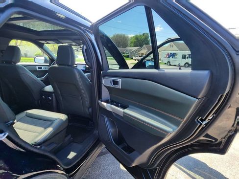 Used 2023 Ford Explorer Timberline w/ Timberline Technology Package AWD/4WD image 12