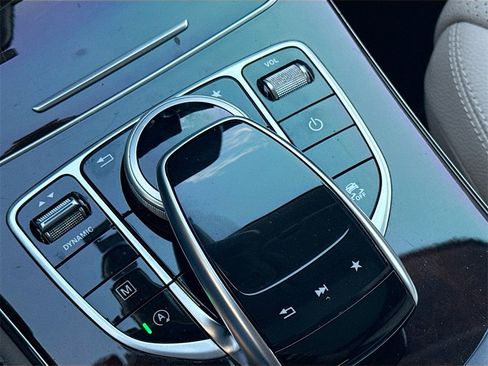 Used 2018 Mercedes-Benz GLC 300 4MATIC w/ Multimedia Package image 22