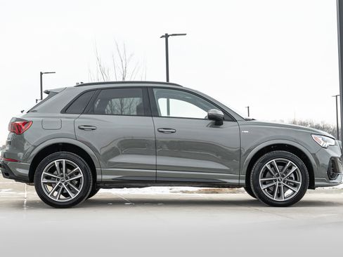 Certified 2025 Audi Q3 2.0T Premium w/ Convenience Package image 3