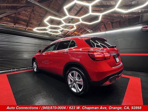 Used 2018 Mercedes-Benz GLA 250 w/ Premium Package image 4