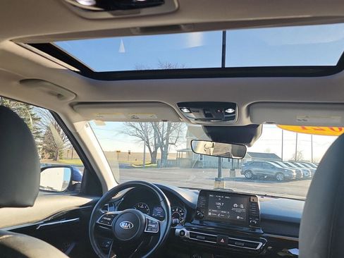 Used 2021 Kia Seltos EX image 22