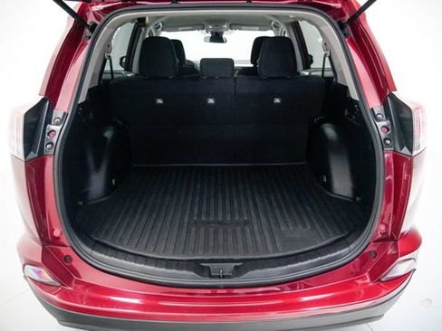 Used 2018 Toyota RAV4 LE w/ All Weather Liner Package AWD/4WD image 23