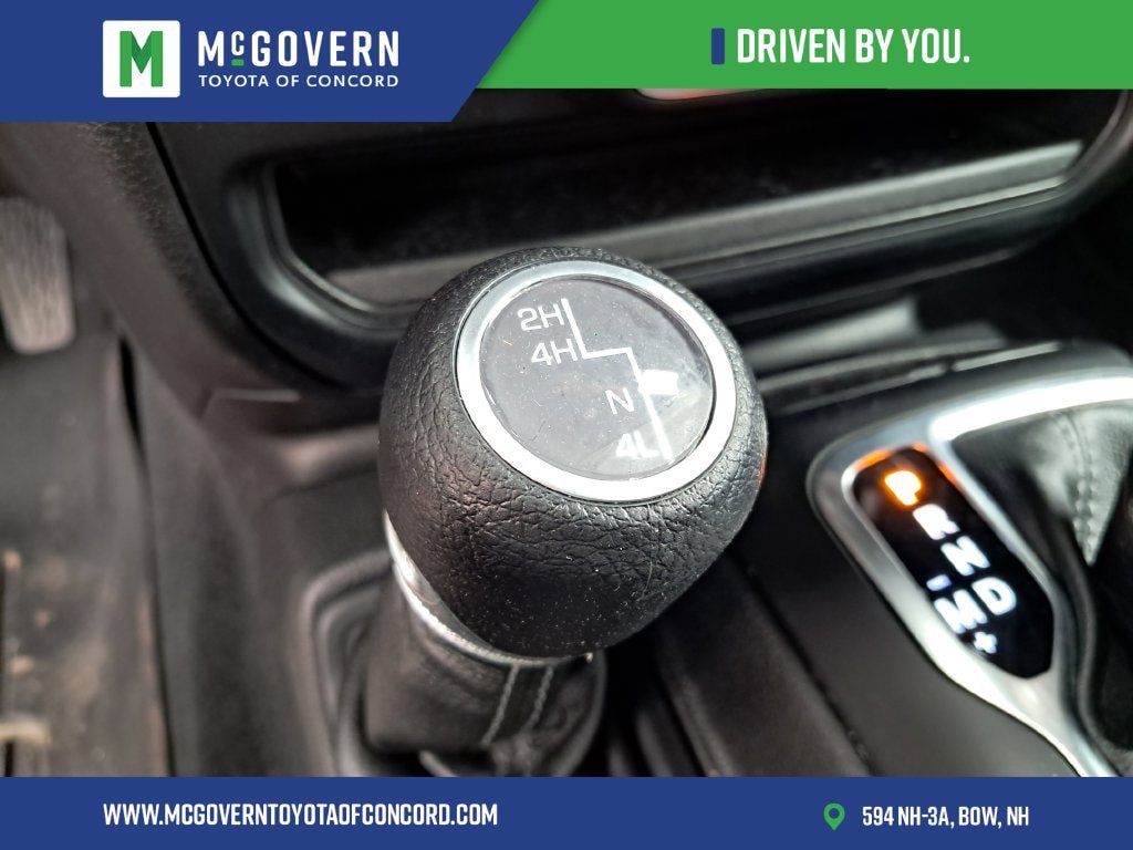 Used 2024 Jeep Wrangler Sport AWD/4WD image 26