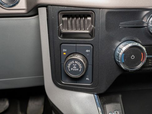 Used 2024 Ford F150 XLT w/ Equipment Group 302A MID image 26