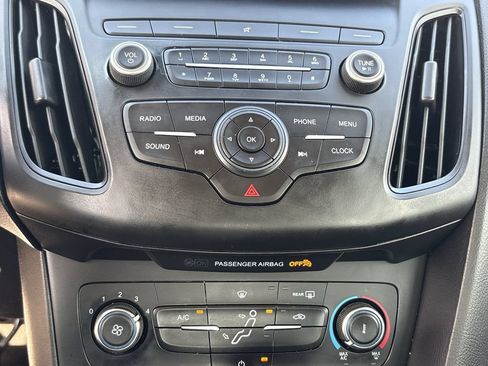 Used 2018 Ford Focus S FWD image 20