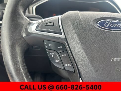 Used 2016 Ford Fusion SE w/ Equipment Group 202A FWD image 10