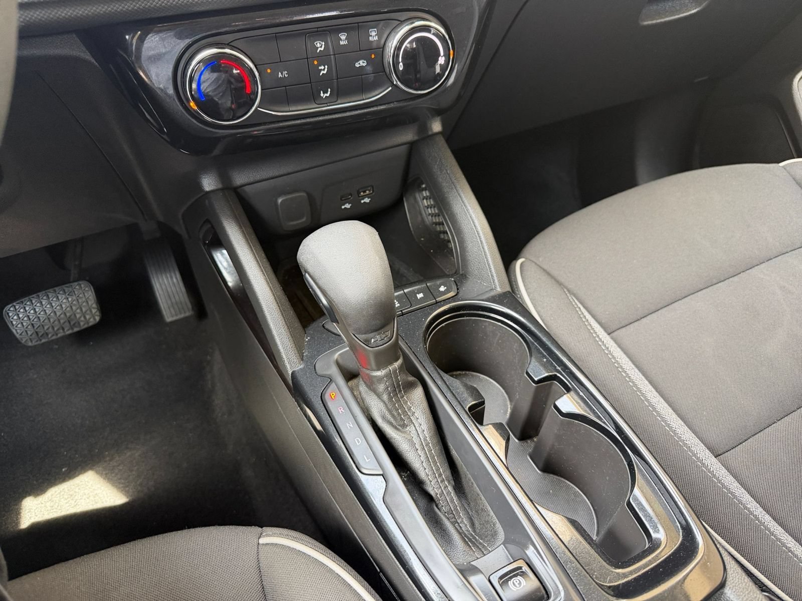 Used 2025 Chevrolet TrailBlazer LT FWD image 39
