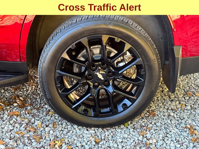 Certified 2025 Chevrolet Tahoe LS AWD/4WD image 9