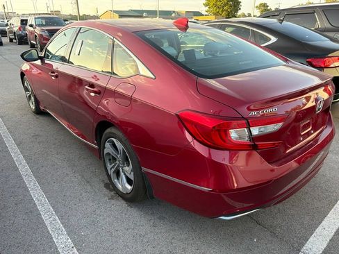 Used 2018 Honda Accord EX image 5